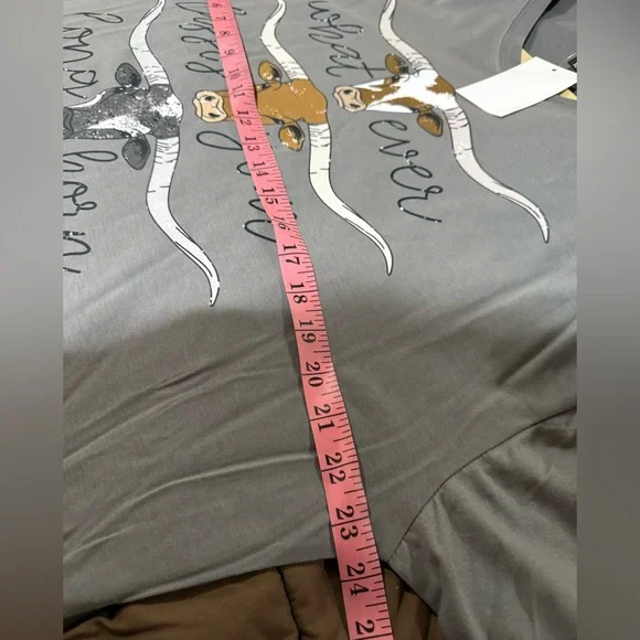 Gray Longhorn Graphic Women's Tee - Picture 5 of 5